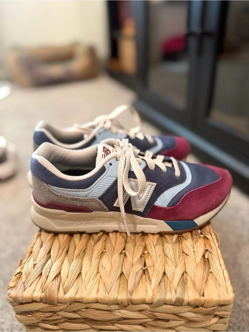 New Balance 997H Women’s Sneakers Burgundy Navy Blue Gray Suede